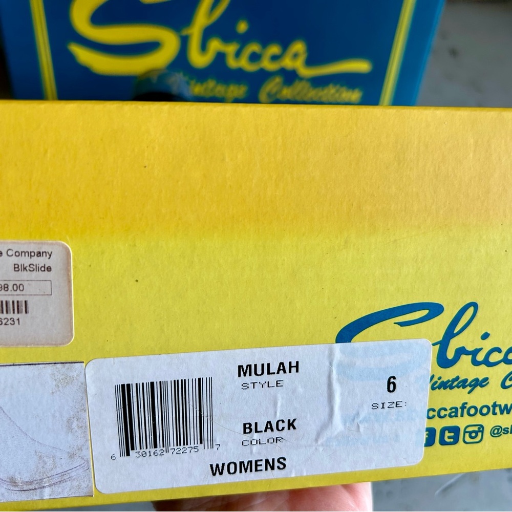 Sbicca Black Leather Women's Mules - Picture 5 of 5